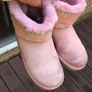 Nice UGG size 2